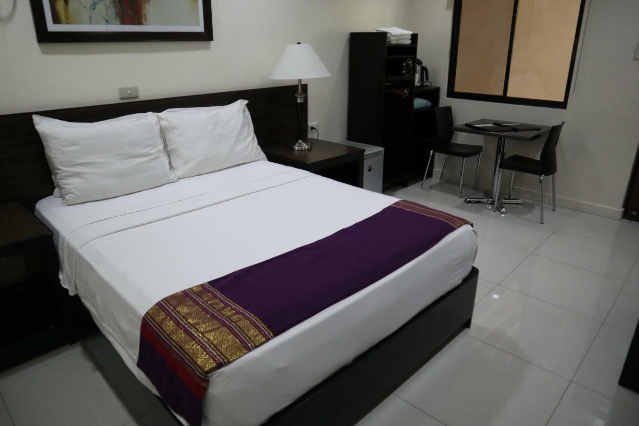 Domicilio Lorenzo Davao City Dış mekan fotoğraf